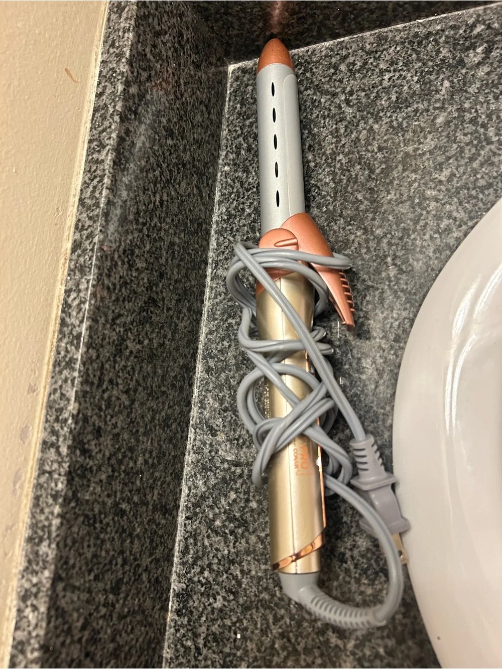 Conair InfinitiPRO Frizz Free Curling Iron